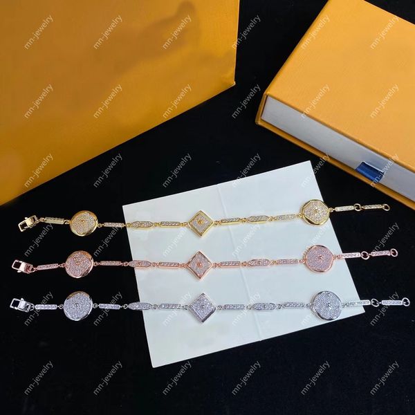 2023 clover brand designer bracelet chain pulsera. 18k gold-plated brass luxury bracelet designer for women. wedding party gathering designe, Black
2023 clover brand designer bracelet chain pulsera. 18k gold-plated brass luxury bracelet designer for women. wedding party gathering designe, Black