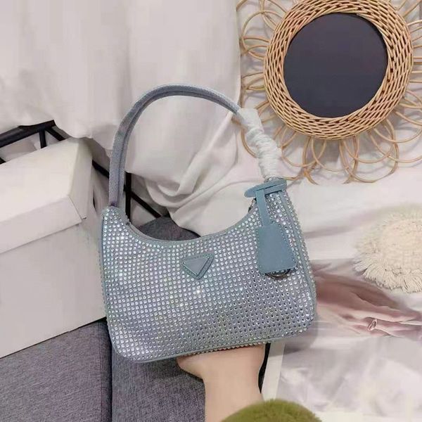 luxury designer crossbody bag diamond bag wallet women's handbag handbag shoulder bag classic brand triangle pattern bag women's h
luxury designer crossbody bag diamond bag wallet women's handbag handbag shoulder bag classic brand triangle pattern bag women's h