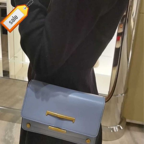 luxury brand designer shoulder bag crossbody bags handbag tote new tod fashion texture metal buckle multifunctional messenger bag gift box f
luxury brand designer shoulder bag crossbody bags handbag tote new tod fashion texture metal buckle multifunctional messenger bag gift box f
