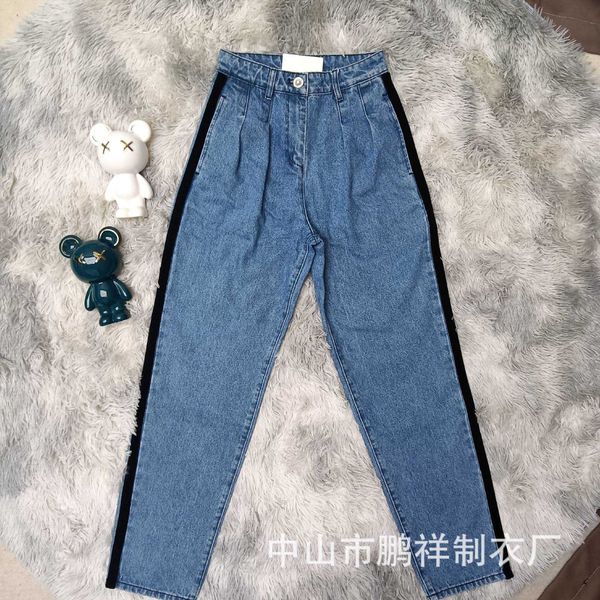 xiaoxiangjia's new autumn and winter 22 straight fit slim classic denim blue panel black design pants women, White;black
xiaoxiangjia's new autumn and winter 22 straight fit slim classic denim blue panel black design pants women, White;black