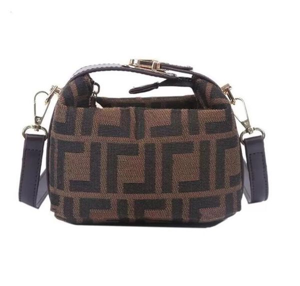 ff bag presbyard bag vintage baguette vintage medieval underarm bag net celebrity niche big player bill of lading shoulder bag ins tide
ff bag presbyard bag vintage baguette vintage medieval underarm bag net celebrity niche big player bill of lading shoulder bag ins tide
