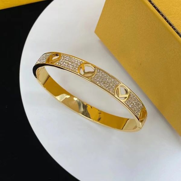 gold bracelets womens designer womenbracelet fashion mens bracelets full diamond jewelry lady luxury love bracelets wedding for lover letter, Black
gold bracelets womens designer womenbracelet fashion mens bracelets full diamond jewelry lady luxury love bracelets wedding for lover letter, Black