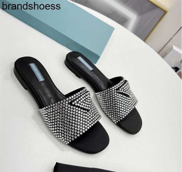 2023 spring new crystal diamond slippers iconic triangular square head high-heeled women shoes designers women's pearl rhinestone, Black
2023 spring new crystal diamond slippers iconic triangular square head high-heeled women shoes designers women's pearl rhinestone, Black