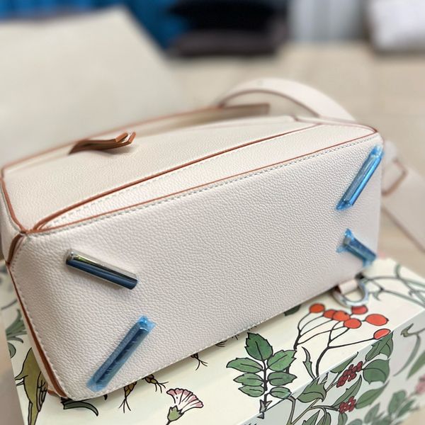 puzzle handbag lowe designer bag women single shoulder fashion bags leather portable diagonal cross bags luxury crossbody lady tote handbags
puzzle handbag lowe designer bag women single shoulder fashion bags leather portable diagonal cross bags luxury crossbody lady tote handbags
