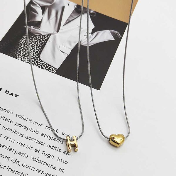pendant necklaces strands strings net-red minimalist letter h steel necklace for live broadcast of women's new light luxury and small c, Silver
pendant necklaces strands strings net-red minimalist letter h steel necklace for live broadcast of women's new light luxury and small c, Silver