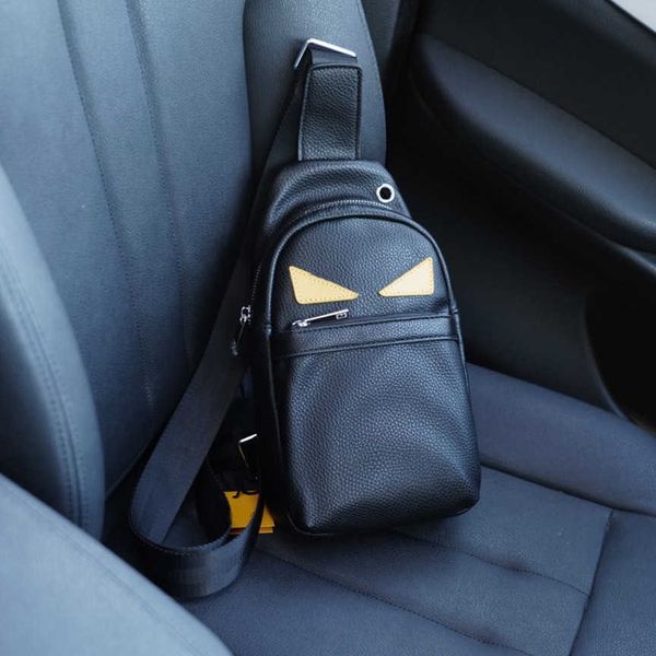 monster eyes waist bags women men chest crossbody handbag shoulder leather designer crossbody change mobile phone purses 211224/230301
monster eyes waist bags women men chest crossbody handbag shoulder leather designer crossbody change mobile phone purses 211224/230301