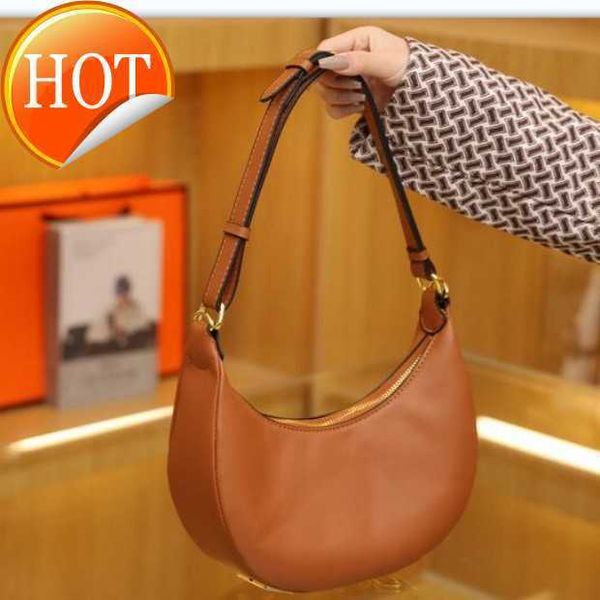 luxury brand designer bag handbag shoulder bag tote french staff armpit female summer minority ins white satchel single fashion crescent bag
luxury brand designer bag handbag shoulder bag tote french staff armpit female summer minority ins white satchel single fashion crescent bag
