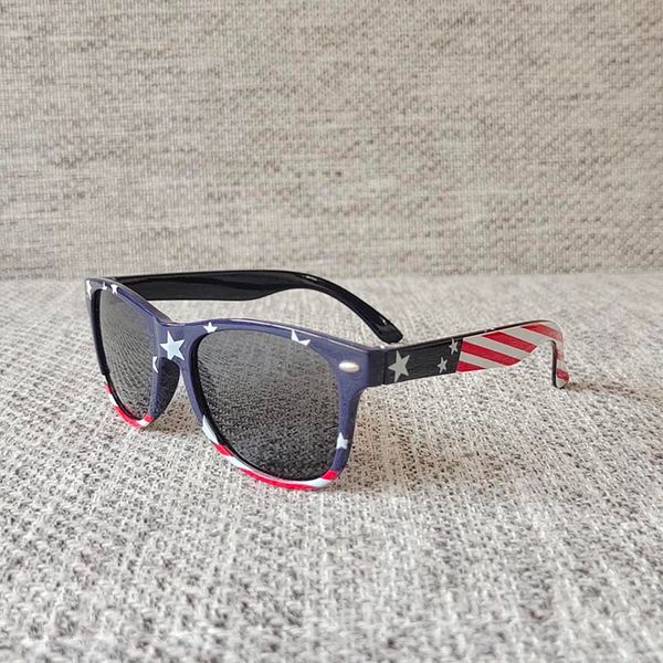 classical sunglasses kids size factory eyewear fashion pattern frame sun glasses, White;black
classical sunglasses kids size factory eyewear fashion pattern frame sun glasses, White;black
