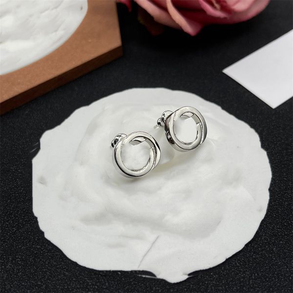 designer earring letter double g logo stud earing luxury women fashion hoop jewelry metal ggity crystal pearl earring cjeweler, Golden;silver
designer earring letter double g logo stud earing luxury women fashion hoop jewelry metal ggity crystal pearl earring cjeweler, Golden;silver