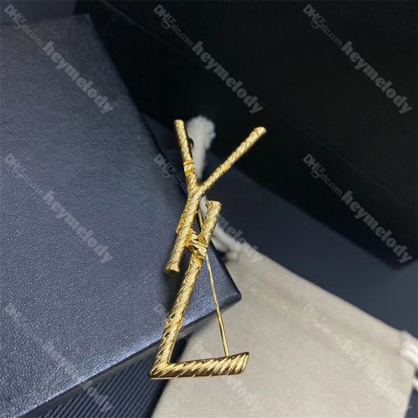 vintage letter lapel brooches men women coat suit pins designer gold dress badge wholesale, Gray
vintage letter lapel brooches men women coat suit pins designer gold dress badge wholesale, Gray