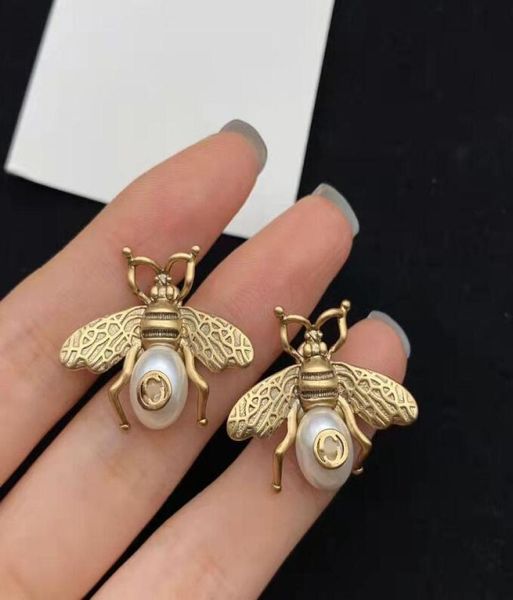retro designer earrings stud 925 silver needles bee luxury brand earring brass material ladies weddings parties gifts exquisite je3533493, Golden;silver
retro designer earrings stud 925 silver needles bee luxury brand earring brass material ladies weddings parties gifts exquisite je3533493, Golden;silver