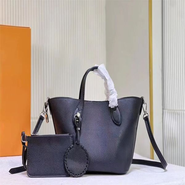 new fashion bag cross body designer tote shopping black underarm l women detachable perforated cow leather zipper pouch for easy hand carryi
new fashion bag cross body designer tote shopping black underarm l women detachable perforated cow leather zipper pouch for easy hand carryi