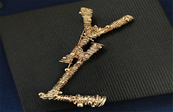 luxury fashion designer men womens brooch pins brand gold letter brooch pin suit dress pins for lady specifications designer jewel6150913, Gray
luxury fashion designer men womens brooch pins brand gold letter brooch pin suit dress pins for lady specifications designer jewel6150913, Gray