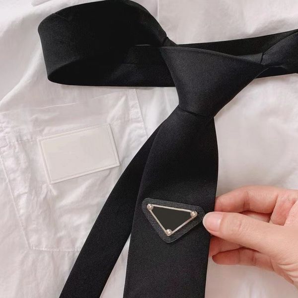 fashion men ties silk tie mens neckwear handmade wedding party letter necktie business neckcloth, Blue;purple
fashion men ties silk tie mens neckwear handmade wedding party letter necktie business neckcloth, Blue;purple