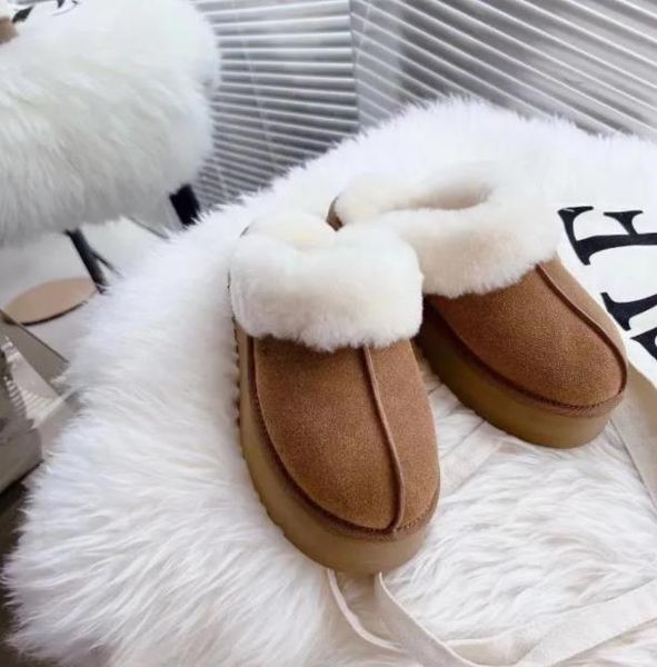 2023 mini snow boot thick soled slippers leather boots warm boots classic 5854 fashion women 's keep plush us4--us12 factory hot, Black
2023 mini snow boot thick soled slippers leather boots warm boots classic 5854 fashion women 's keep plush us4--us12 factory hot, Black