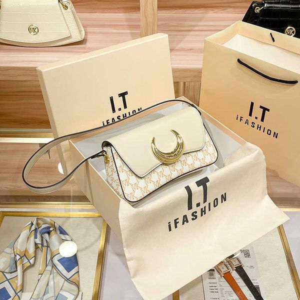 guangzhou 2023 summer new fashion one shoulder bag women's bag simple korean version small crossed small square bag
guangzhou 2023 summer new fashion one shoulder bag women's bag simple korean version small crossed small square bag