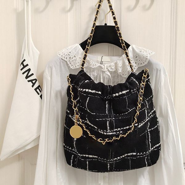 designer tote bags luxury garbage bag 1:1 quality nylon shopping bags 35cm with box mc200
designer tote bags luxury garbage bag 1:1 quality nylon shopping bags 35cm with box mc200