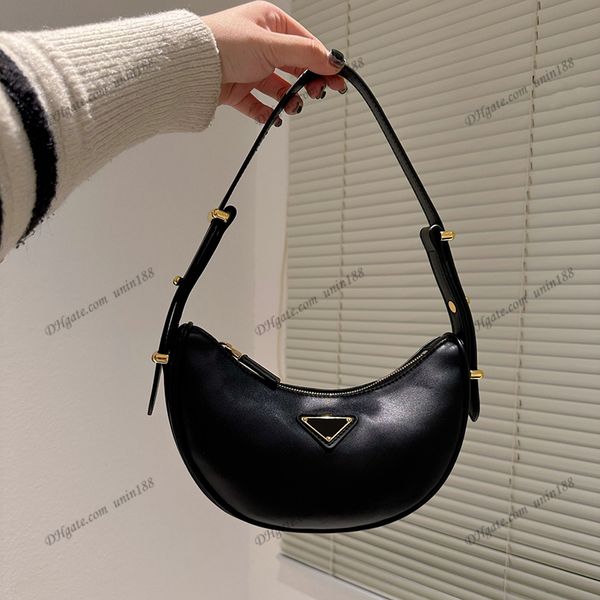 23ss italy cleo woman designer bags hobo handbags lady fashion genuine leather composite designers handbag chains shoulder bag black crossbo
23ss italy cleo woman designer bags hobo handbags lady fashion genuine leather composite designers handbag chains shoulder bag black crossbo