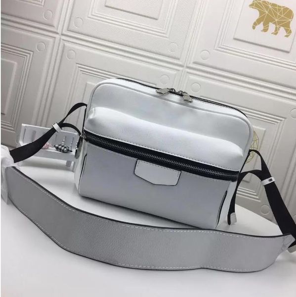 famous classic designer fashion women or men bag messenger bags cross body school bookbag purse
famous classic designer fashion women or men bag messenger bags cross body school bookbag purse