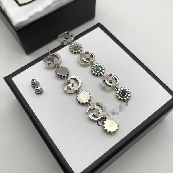luxury gold stud earrings designer for women hoop earrings stud letter earrings jewelry with box set valentine day gift engagement ge-0126, Golden;silver
luxury gold stud earrings designer for women hoop earrings stud letter earrings jewelry with box set valentine day gift engagement ge-0126, Golden;silver