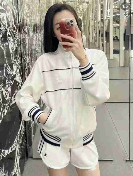 women's tracksuits designer arc de triomphe letter embroidery white baseball coat 23 spring/summer new casual loose versatile gi8l, Gray
women's tracksuits designer arc de triomphe letter embroidery white baseball coat 23 spring/summer new casual loose versatile gi8l, Gray