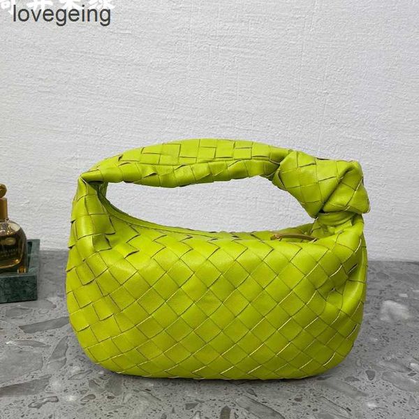 single bottegas croissant bag mini 2023 venetas underarm bags woven asigo jodie shoulder handbags same handbag cloud knot hrt0
single bottegas croissant bag mini 2023 venetas underarm bags woven asigo jodie shoulder handbags same handbag cloud knot hrt0