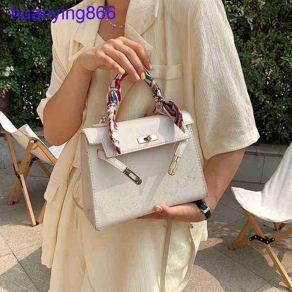 h designer bag kelys silk scarf 2023 new fashion trend large capacity womens hand single shoulder diagonal have frj zxc goip 76h6
h designer bag kelys silk scarf 2023 new fashion trend large capacity womens hand single shoulder diagonal have frj zxc goip 76h6