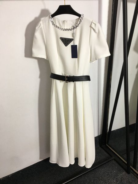 422 xl 2023 runway dress spring summer dress brand same style empire crew neck short sleeve black white womens dress fashion 20231144
422 xl 2023 runway dress spring summer dress brand same style empire crew neck short sleeve black white womens dress fashion 20231144