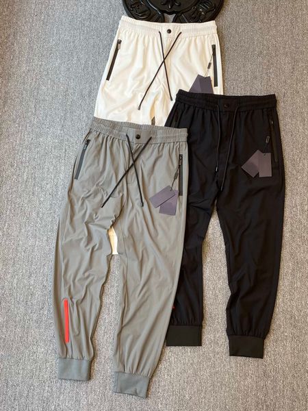 the latest summer designer pants comfortable stretch breathable material zipper pocket stitching design luxury brand mens casual sportswear, Black
the latest summer designer pants comfortable stretch breathable material zipper pocket stitching design luxury brand mens casual sportswear, Black