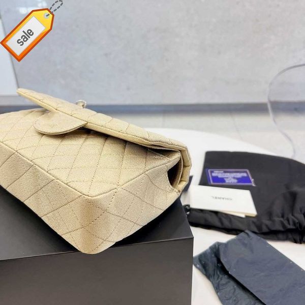 luxury women's brand designers shoulder bags new diamond embroidery colored sequins gradient leather portable multi-function cross-body
luxury women's brand designers shoulder bags new diamond embroidery colored sequins gradient leather portable multi-function cross-body