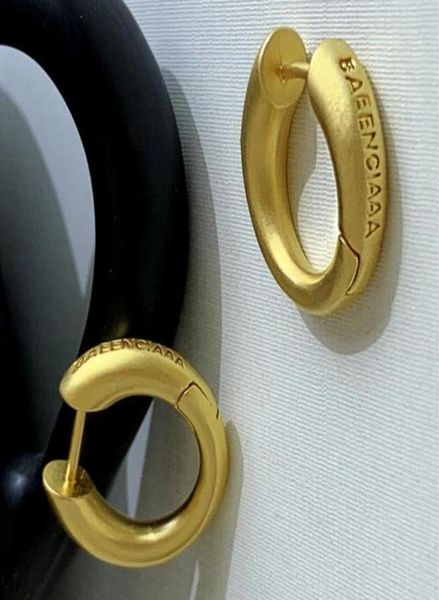 designer b metal earrings female plain ring earrings hoop earrings paris highend luxury1703912, Golden;silver
designer b metal earrings female plain ring earrings hoop earrings paris highend luxury1703912, Golden;silver