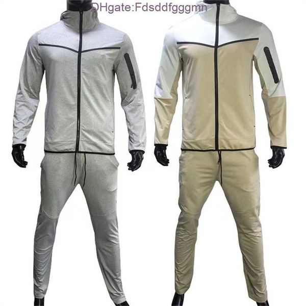 men designer tracksuits hoodies jogger suit jacket pants set hooded mens sweat suits tech fleece black solid brand 2023 autumn winter hoodie, Gray
men designer tracksuits hoodies jogger suit jacket pants set hooded mens sweat suits tech fleece black solid brand 2023 autumn winter hoodie, Gray
