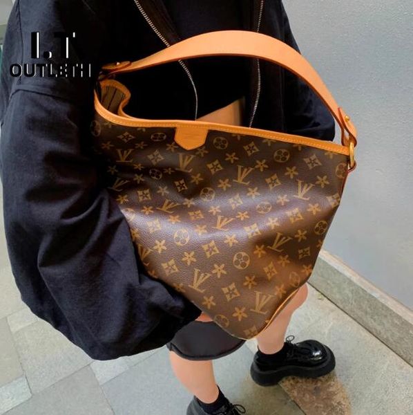 2023 designer bag classic tote bag genuine leather shoulder bag clutch handbag high-capacity evening package shopping bags vintage messenger
2023 designer bag classic tote bag genuine leather shoulder bag clutch handbag high-capacity evening package shopping bags vintage messenger
