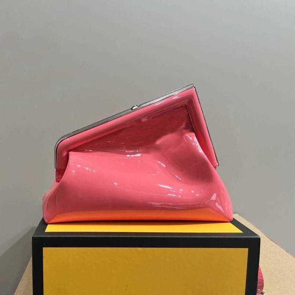 6 colors clutch crossbody bags wallet for women brand designer shoulder letter print fashion messengers purses 230317
6 colors clutch crossbody bags wallet for women brand designer shoulder letter print fashion messengers purses 230317