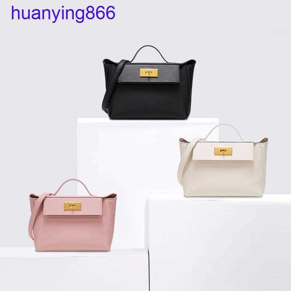 herms's 2424 women's bag 2023 dumpling advanced feeling emma portable wing 2424 messenger direct broadcast category
herms's 2424 women's bag 2023 dumpling advanced feeling emma portable wing 2424 messenger direct broadcast category