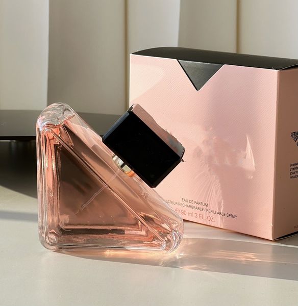 luxury designer original perfume 90ml parfum perfume eau toilette spray good smell long time lasting scent high version quality fast ship
luxury designer original perfume 90ml parfum perfume eau toilette spray good smell long time lasting scent high version quality fast ship