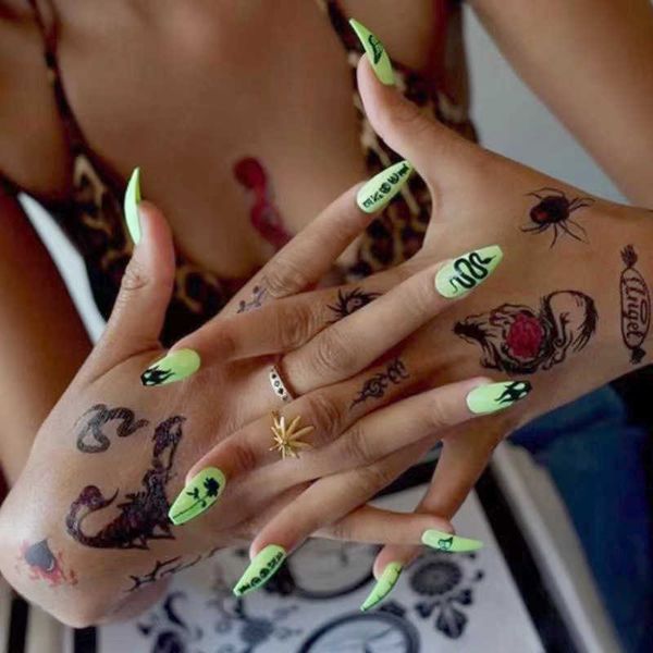 false nails dark black snake flame coffin ballet enhancements finished wearing coffin flase naila0026 230317, Red;gold
false nails dark black snake flame coffin ballet enhancements finished wearing coffin flase naila0026 230317, Red;gold