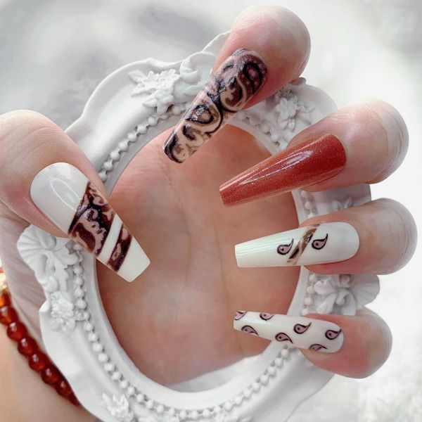 false nials fashion white glitter fake long coffin ballet finger wear nail art tips 230317, Red;gold
false nials fashion white glitter fake long coffin ballet finger wear nail art tips 230317, Red;gold