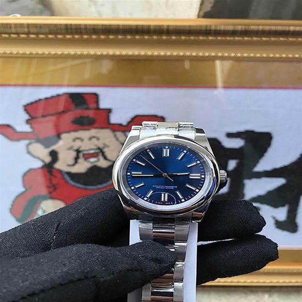 men's watch master design classic appearance sapphire mirror exquisite workmanship mechanical movement stainless steel 231m, Slivery;brown 
men's watch master design classic appearance sapphire mirror exquisite workmanship mechanical movement stainless steel 231m, Slivery;brown