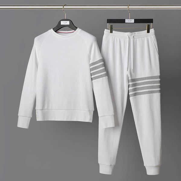 autumn new yarn dyed waffle casual sports men's suit trendy tb sweater design is cool, Gray
autumn new yarn dyed waffle casual sports men's suit trendy tb sweater design is cool, Gray