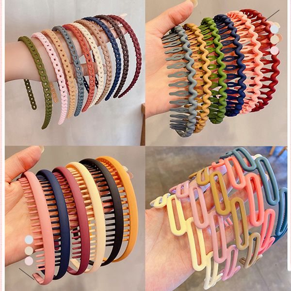 morandi color hair hoop female all-match press hair head buckle headband girl frosted serrated hair accessories, Black;brown
morandi color hair hoop female all-match press hair head buckle headband girl frosted serrated hair accessories, Black;brown