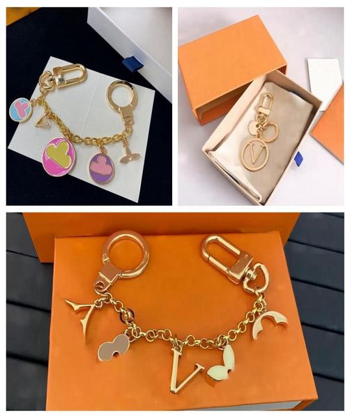 luxury designer keychains letters with diamonds designers keychain car key chain mens and womens fixed bag pendant alloy fashion h9240225, Silver
luxury designer keychains letters with diamonds designers keychain car key chain mens and womens fixed bag pendant alloy fashion h9240225, Silver