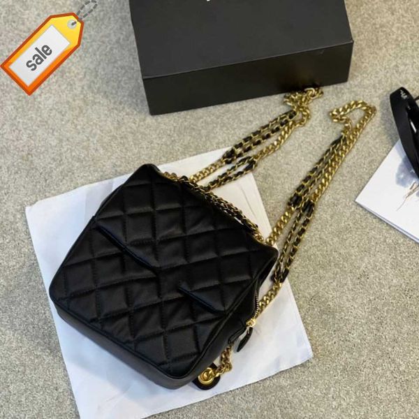 luxury brand designer shoulder bags 2023 new women's large capacity cross-body bag multi-functional shoulder brands high appearance lev
luxury brand designer shoulder bags 2023 new women's large capacity cross-body bag multi-functional shoulder brands high appearance lev