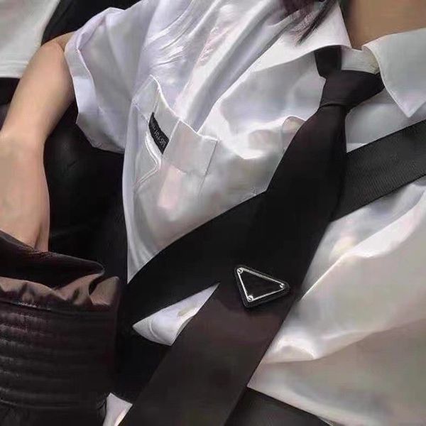 p classic tie fashion design designer men & invertedwomen triangle geometric letter ties suit luxury business silk tie party wedding scarf, Blue;purple
p classic tie fashion design designer men & invertedwomen triangle geometric letter ties suit luxury business silk tie party wedding scarf, Blue;purple
