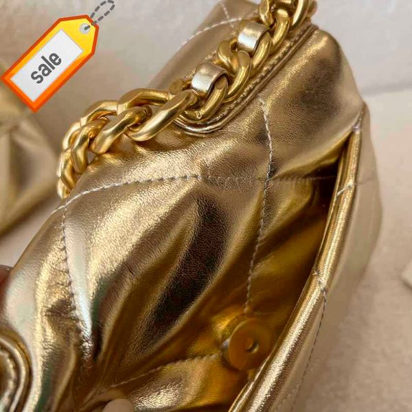 luxury ladies brand designers shoulder bags fashion clamshell crossbody bag gold silver texture sheepskin gold metal chain envelope package
luxury ladies brand designers shoulder bags fashion clamshell crossbody bag gold silver texture sheepskin gold metal chain envelope package