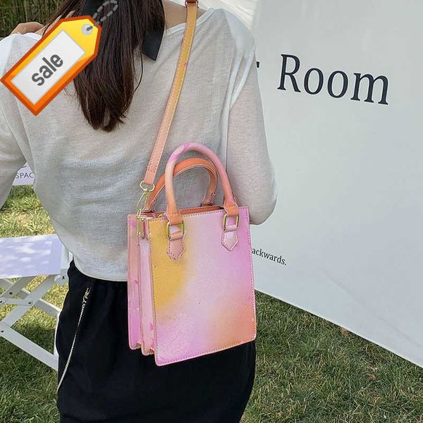 luxurys brand designer handbags shoulder bag cross-body bags new women's fashion texture hand bill of lading shoulders messenger bag gi
luxurys brand designer handbags shoulder bag cross-body bags new women's fashion texture hand bill of lading shoulders messenger bag gi