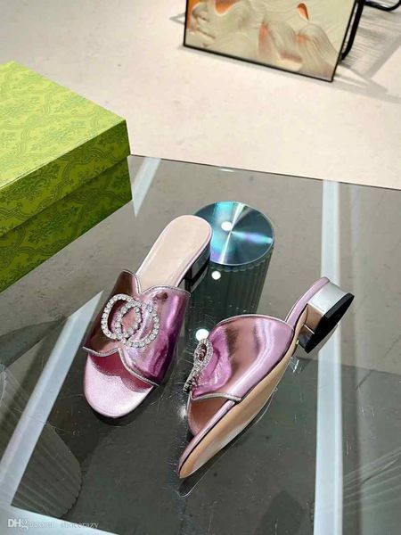 2023 summer fashion flat sandals women's vintage genuine leather flat shoes letter luxury rhinestone blue jelly anti slip open toe 35-4, Black
2023 summer fashion flat sandals women's vintage genuine leather flat shoes letter luxury rhinestone blue jelly anti slip open toe 35-4, Black