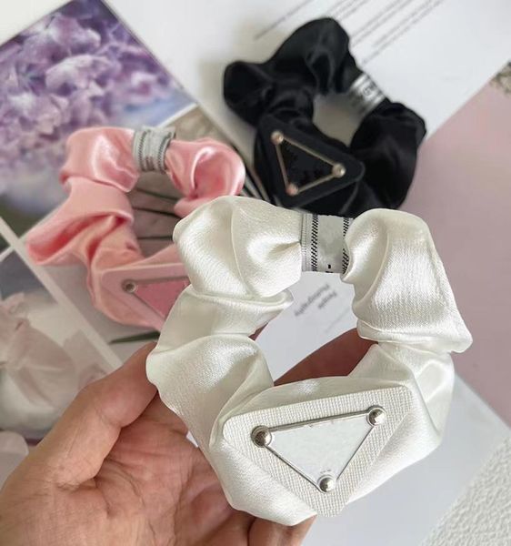 2021 women designer letter hair rubber band quality leather elastic hairs rope luxury hair accessories 3colors p0979479724, Pink
2021 women designer letter hair rubber band quality leather elastic hairs rope luxury hair accessories 3colors p0979479724, Pink