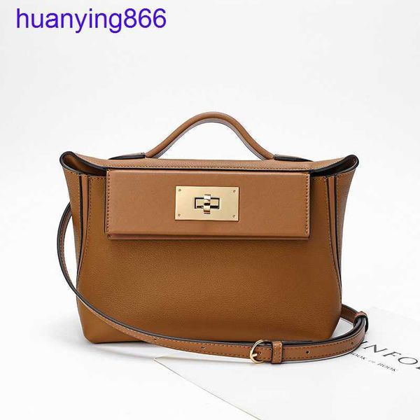 h luxurys handbags herms's 2424 women's bag women's bag 2023 new 2424min first layer cowhide dumpling wing handheld one shoul
h luxurys handbags herms's 2424 women's bag women's bag 2023 new 2424min first layer cowhide dumpling wing handheld one shoul