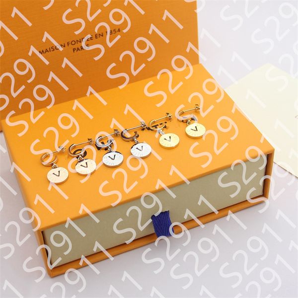 18k gold plated stud earring luxury brand designers letter v stud peach heart women earring wedding jewerlry with box, Golden;silver
18k gold plated stud earring luxury brand designers letter v stud peach heart women earring wedding jewerlry with box, Golden;silver